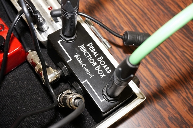 One Control】Minimal Series Pedal Board Junction Box: スティーブ